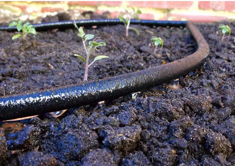 Os tubos de irrigação por nano de borracha podem ser usados ​​para irrigação em solos salinos-alcalinos?