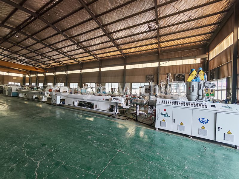 Máquina de produção de tubos PE de alta velocidade de 16-63 mm para cliente argentino