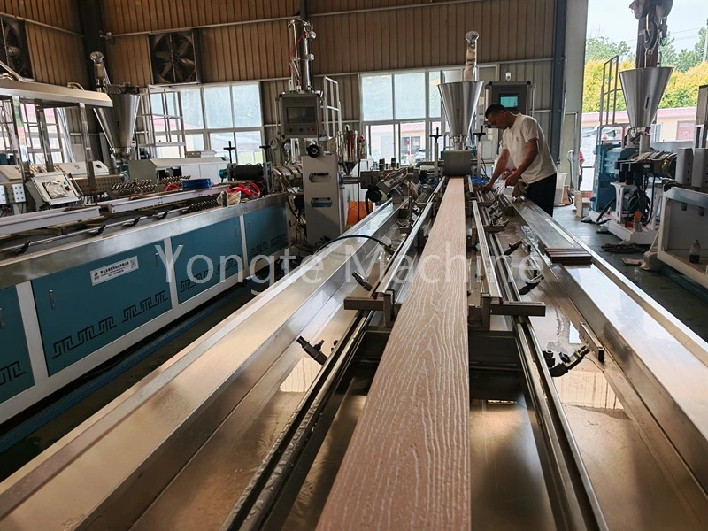 Instalação e comissionamento de máquina WPC para cliente do Canadá