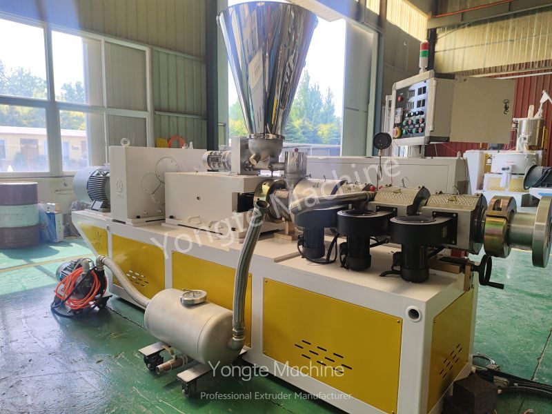 Máquina de produção de painel de parede externa de PVC
