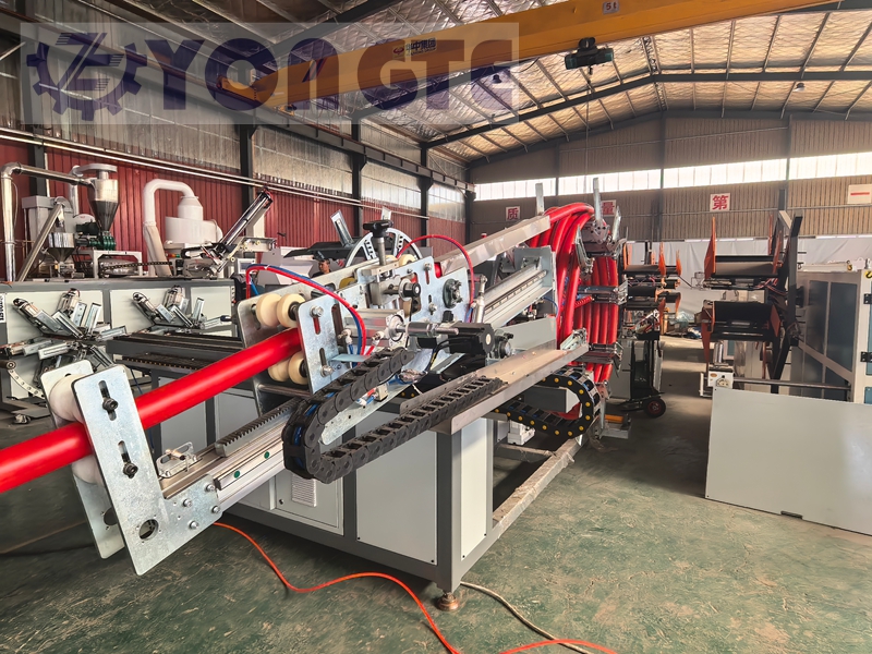 A máquina de enrolamento autodesenvolvida da Yongte Plastics Machinery resolve o dilema do enrolamento para tubos PE de grande diâmetro