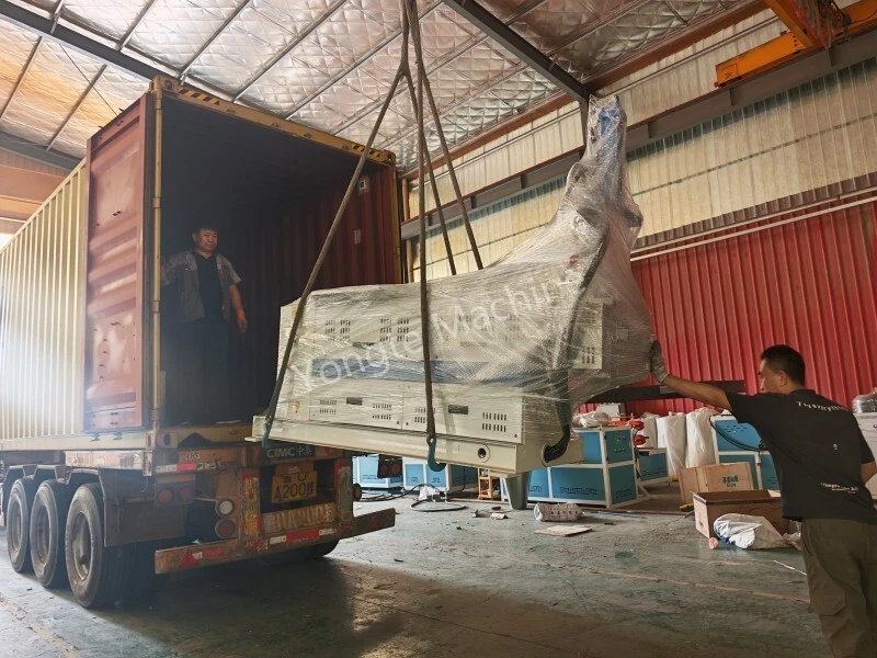 Entrega de máquina de pelotização de plástico para cliente na África