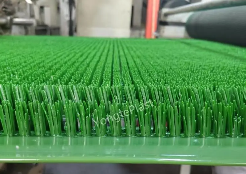 Máquina de fazer grama dourada